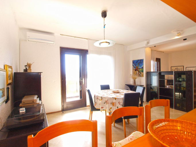 Others 4, Apartment 1583, Premantura