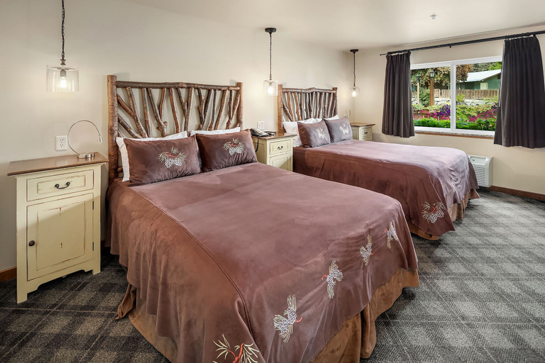 Bedroom 3, Bavarian Lodge, Chelan