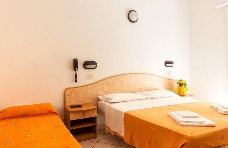 Bedroom 3, Hotel Corallo, Forli' - Cesena