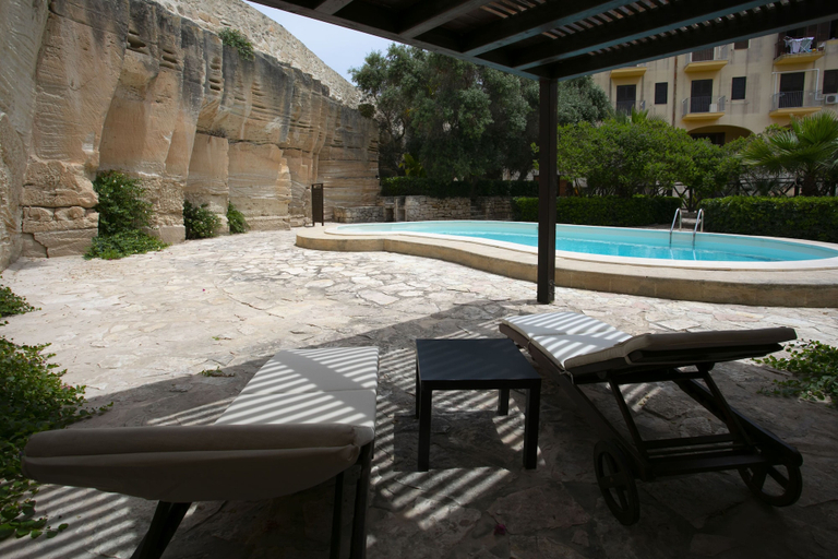 Others 5, Esperanto Suite&Pool, Trapani