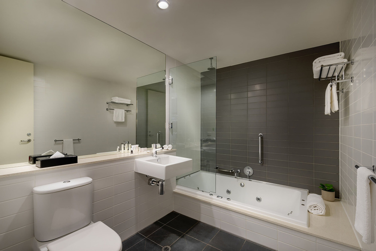 Bedroom 5, Causeway 353 Hotel, Melbourne