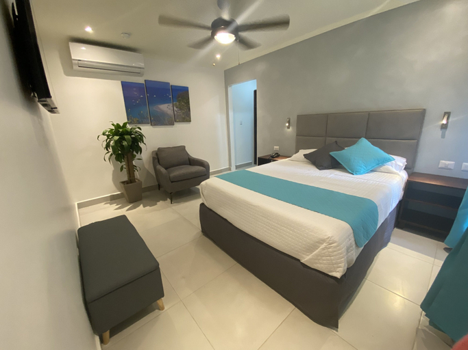 Bedroom 4, Hotel Naoz, Aguirre