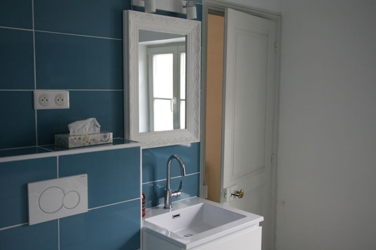 Bathroom, Chez Jules et Léonie, Val-d'Oise