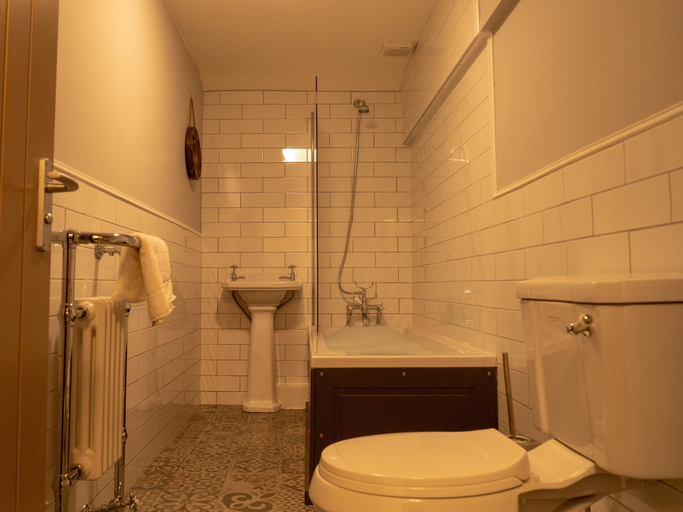 Bathroom 4, The Milestone Ripponden, Calderdale