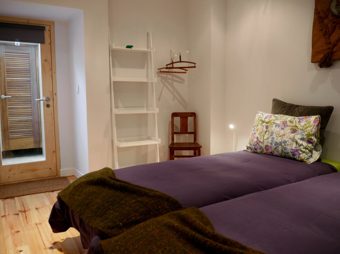 Bedroom 5, Cacilhas Guest Apartments, Almada