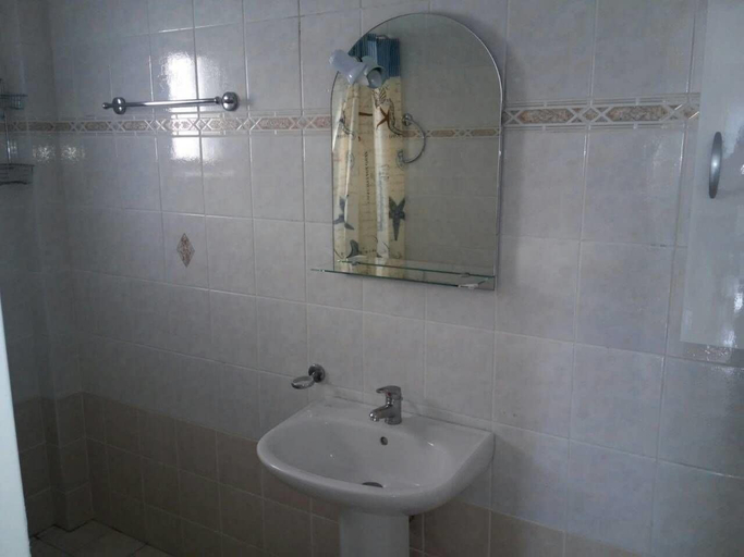 Bathroom 4, The Beach House, Ionian Islands