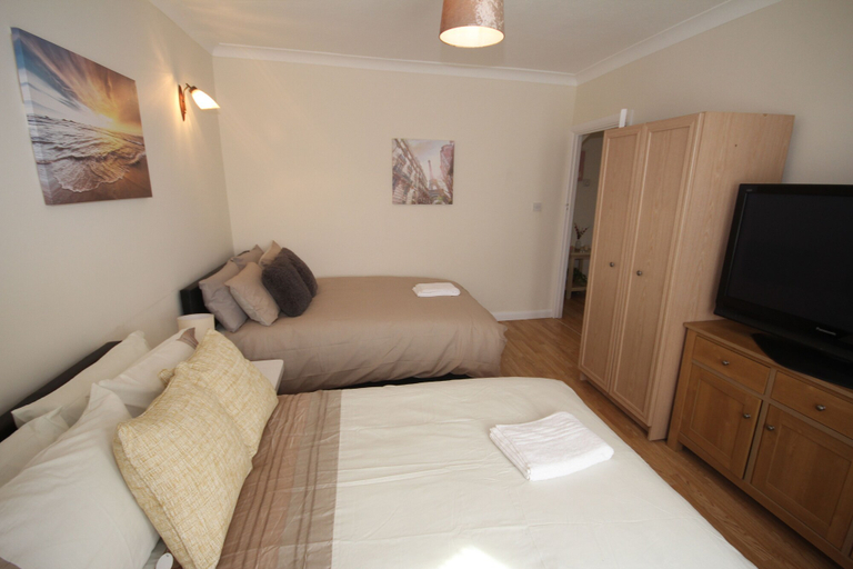 Bedroom 2, Deane House, London