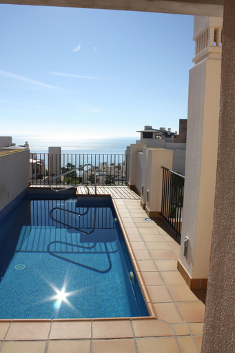 Sport & Beauty 3, 3 Bedroom Apartment With Private Pool, Málaga