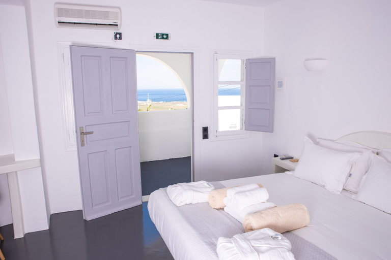 Bedroom 4, White Cave Villas, South Aegean