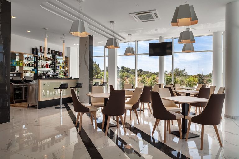 Food & Drinks 5, Hotel Kaneo, Novalja