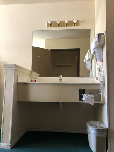 Bathroom 4, Horizon Hotel, Uintah