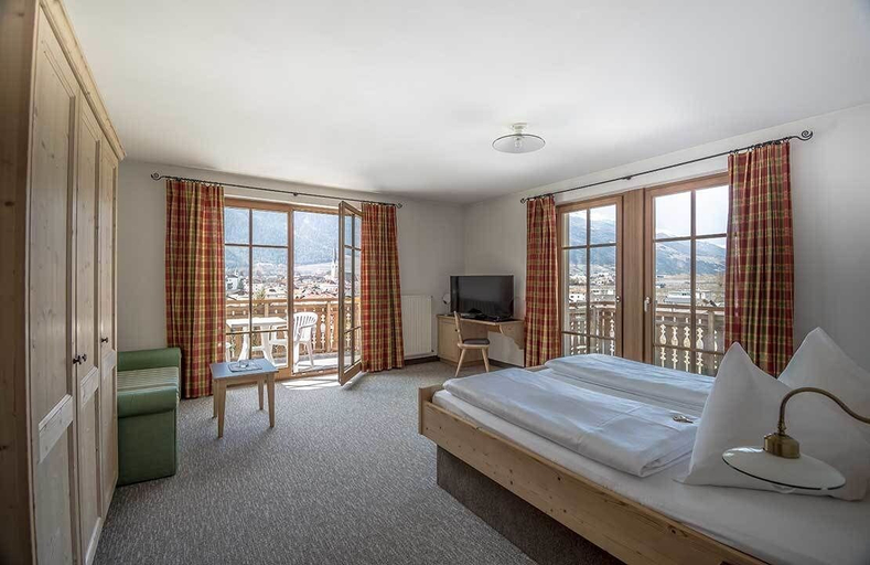 Bedroom 3, Hotel Vermoi, Bolzano