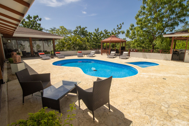 Sport & Beauty 2, Rancho Humo Estancia, Nicoya