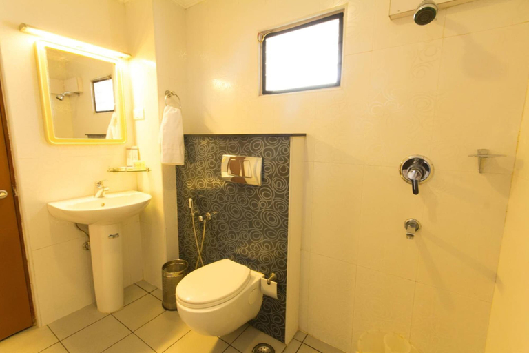 Bathroom 5, Hotel Aiswarya, Ernakulam