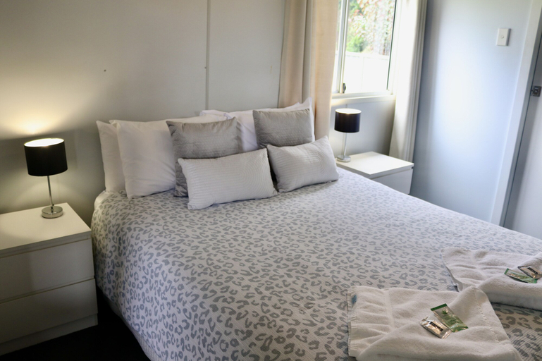 Bedroom 2, Commercial Hotel Wallerawang, Lithgow