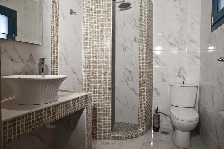 Bathroom, Anemos Villas, West Greece