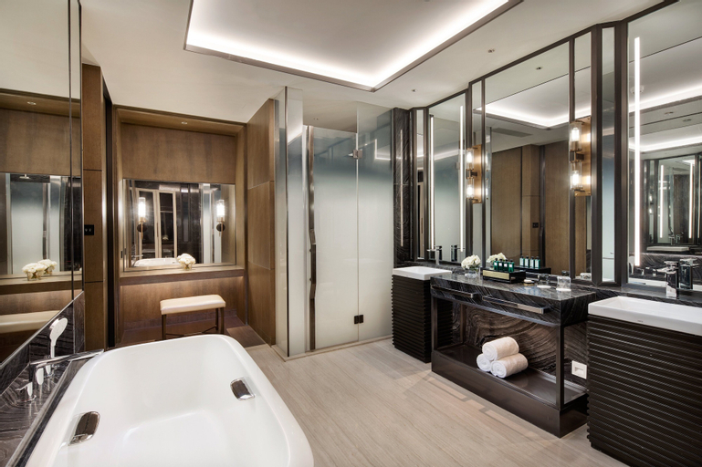 Bedroom 4, Crowne Plaza WUZHEN, Jiaxing