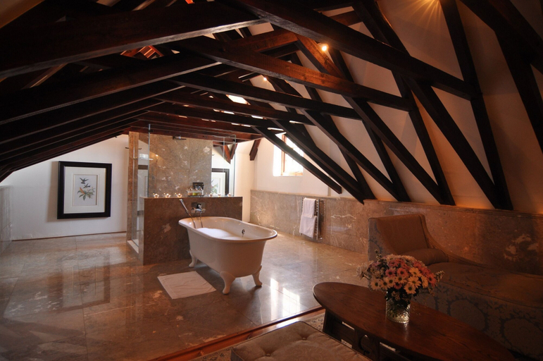 Bathroom 5, Welgelegen Manor, Gert Sibande