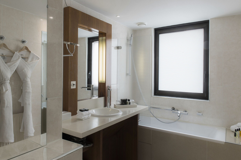 Bathroom 5, La Maison Champs Elysees, Paris