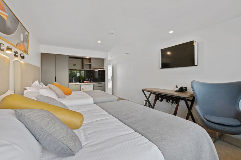 Bedroom 3, Golden Hotel, Christchurch