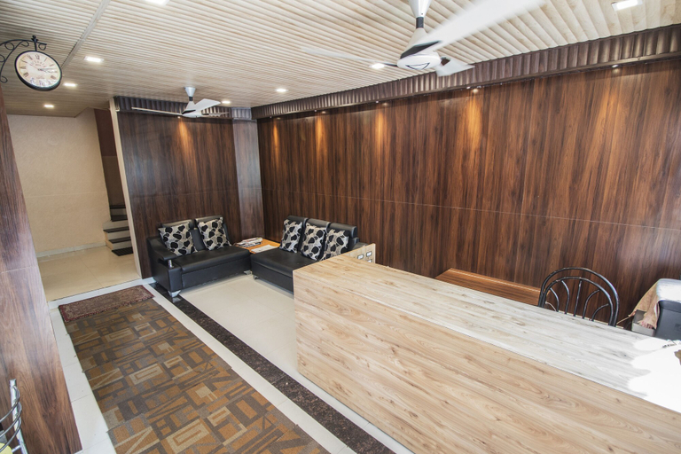 Others 3, Hotel Meghdoot, Hoshangabad