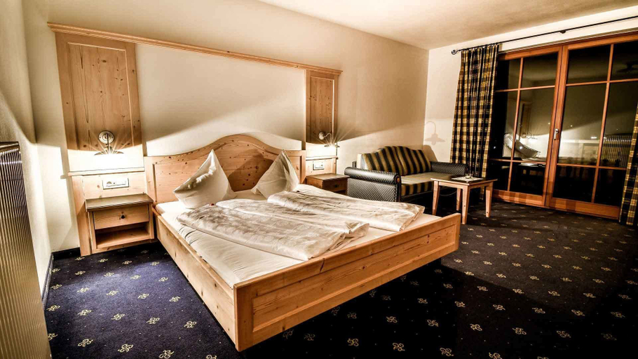 Bedroom 4, Hotel Vermoi, Bolzano