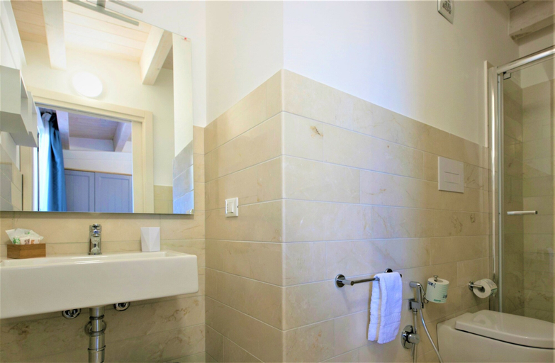 Bathroom 5, Zibibbo Suites & Rooms, Trapani
