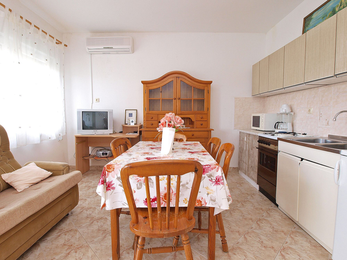 Others 5, Apartment 860, Rovinj