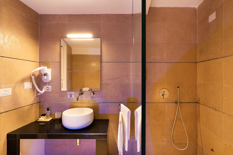 Bathroom 5, Re Dionisio Luxury Suites, Syracuse