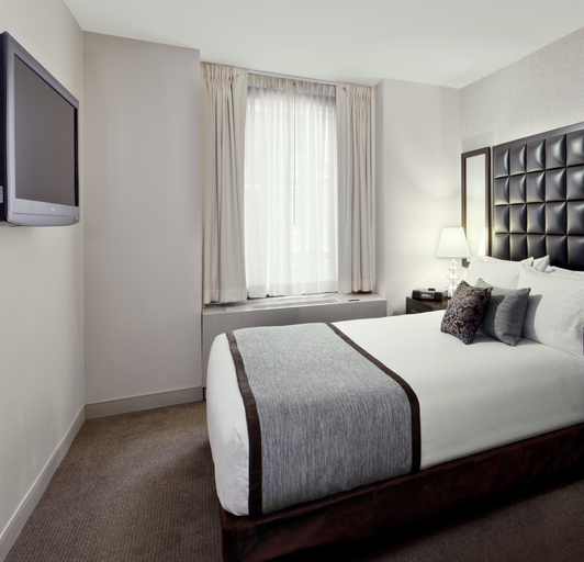 Bedroom 3, Distrikt Hotel New York City, Tapestry Collection by Hilton, New York