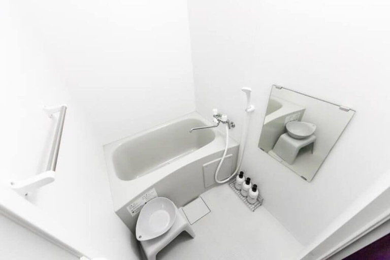 Bathroom 3, Crimson, Sapporo