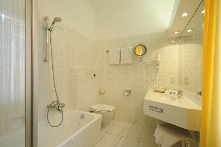 Bathroom 3, Hotel Scherer, Salzburg