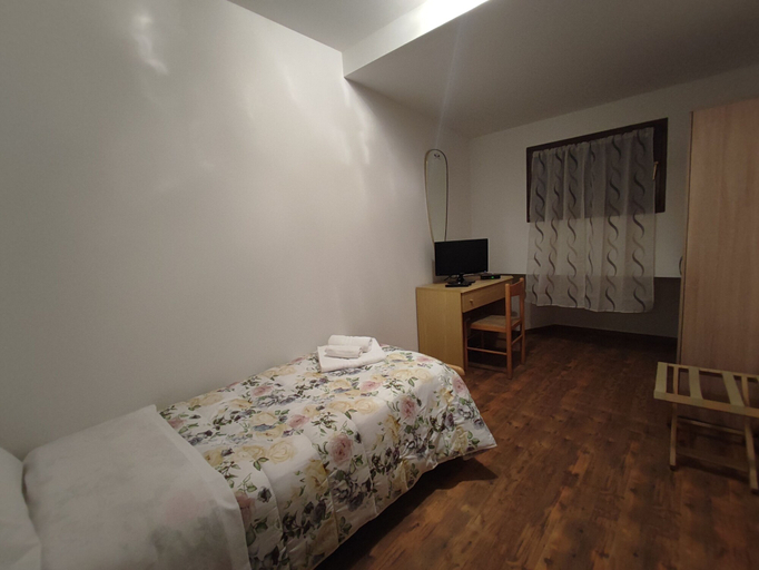 Bedroom 4, Hotel Tea - Dolomiti, Belluno
