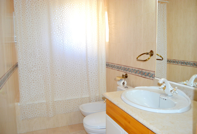 Bathroom 3, Villa Santa Claudia, Girona