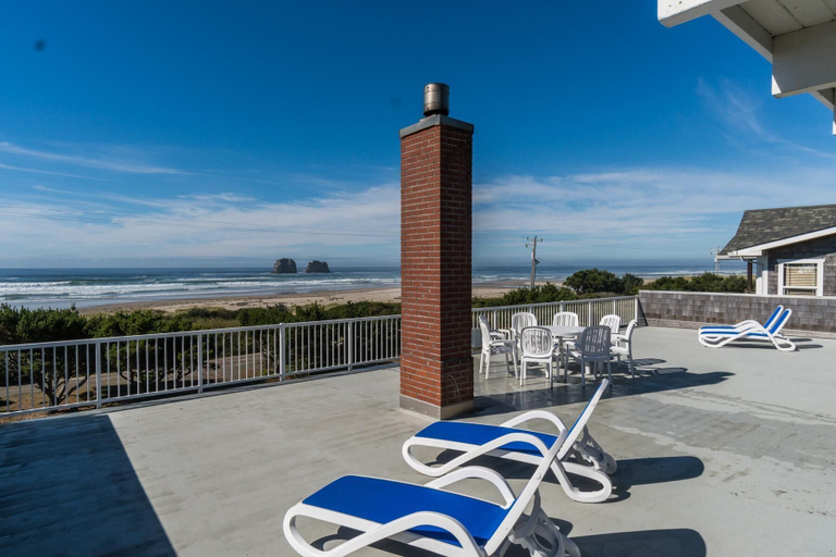 Exterior & Views 1, The Strand at Twin Rocks, Tillamook