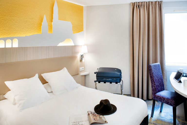 Bedroom 5, Hotel Saint Sauveur, Hautes-Pyrénées