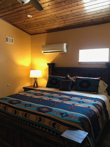 Bedroom 3, Paisano Village RV Park & Inn, Brewster
