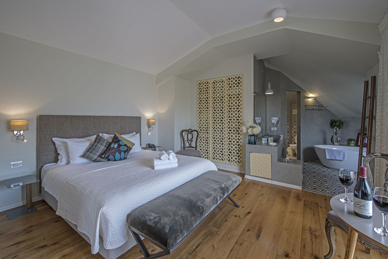 Bedroom 4, Margosa Hotel