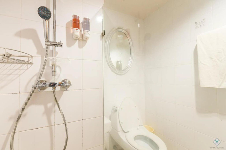 Bathroom 2, The Verandah Hotel, Mueang Krabi