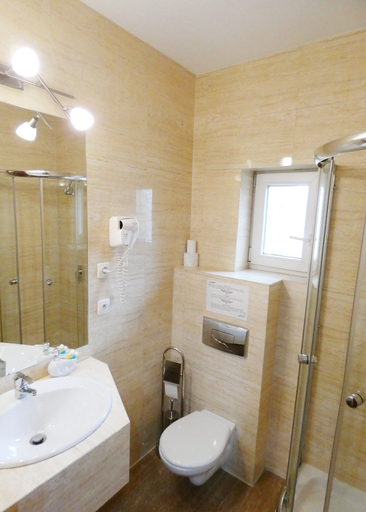 Bathroom 5, Aparthotel Adler, Kraków City