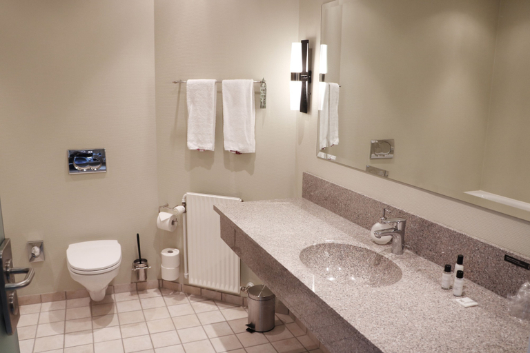 Bathroom 3, Hotel Skivehus, Skive