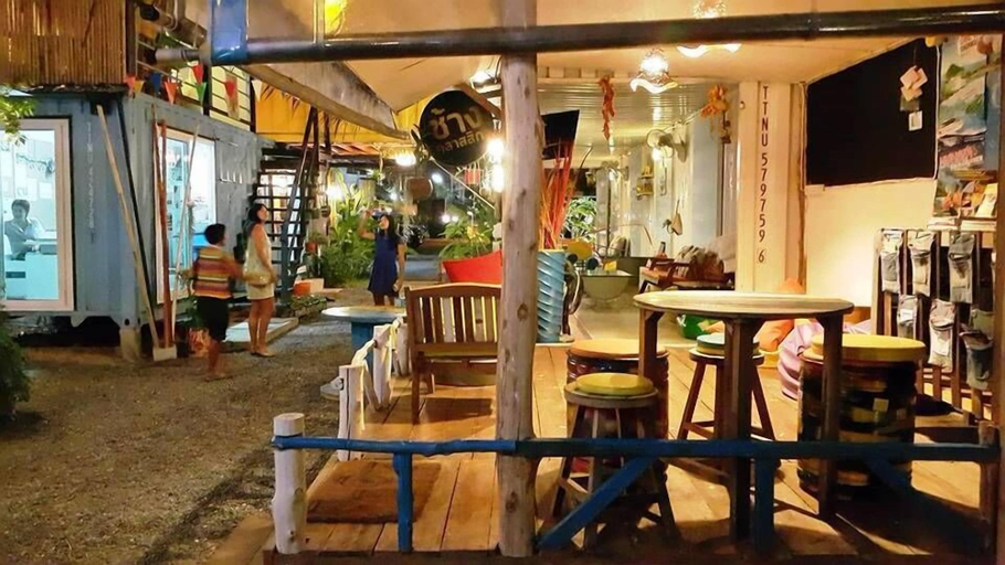 Food & Drinks 5, Think & Retro Cafe Lipa Noi Samui, Ko Samui