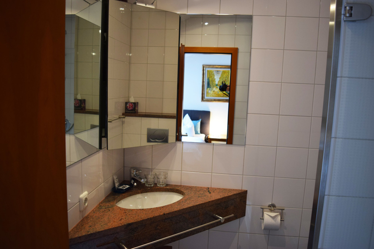 Bathroom 5, Pension Freiraum Guesthouse Berlin, Berlin