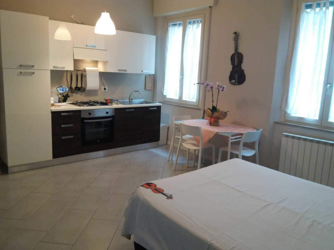 Bedroom 2, Casa Eva, Cremona