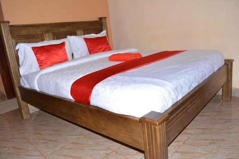 Bedroom 2, Mak Cottages, Busiiro