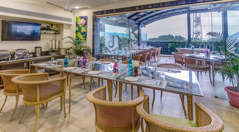 Food & Drinks 5, Treebo Daksh Residency, Indore