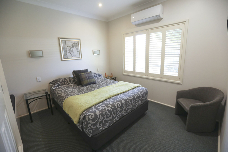 Bedroom 2, Country Apartments, Dubbo - Pt A