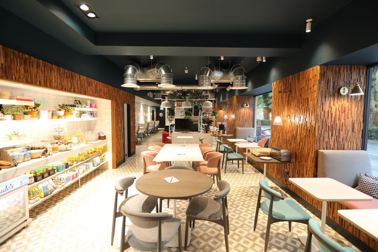 Food & Drinks 4, Second Nature Southampton Hometel, Southampton