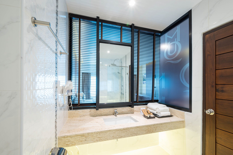 Bathroom 4, Hotel Muq, Muang Mukdahan