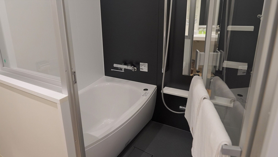 Bathroom 5, Hotel SeaBreeze Coral, Miyakojima